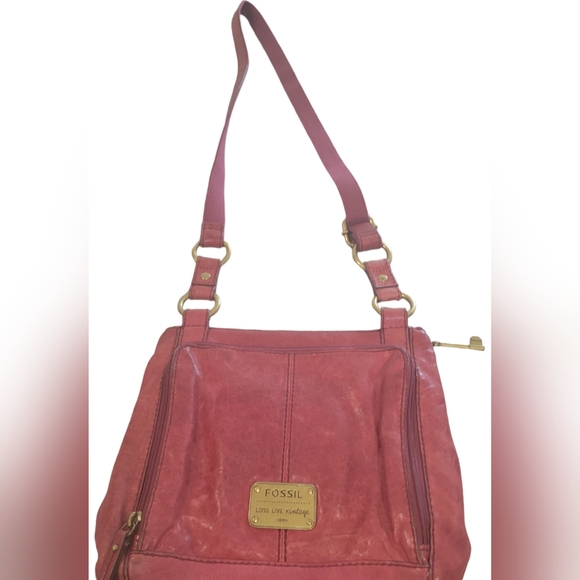 Fossil Wine Colored Saddle Bag Crossbody Purse Adjustable Key Charm - Picture 9 of 11